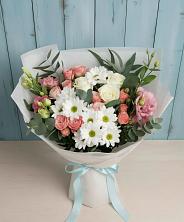 Букет цветов из:  Розы, Лизиантусы и Хризантемы в Большой Ижоре