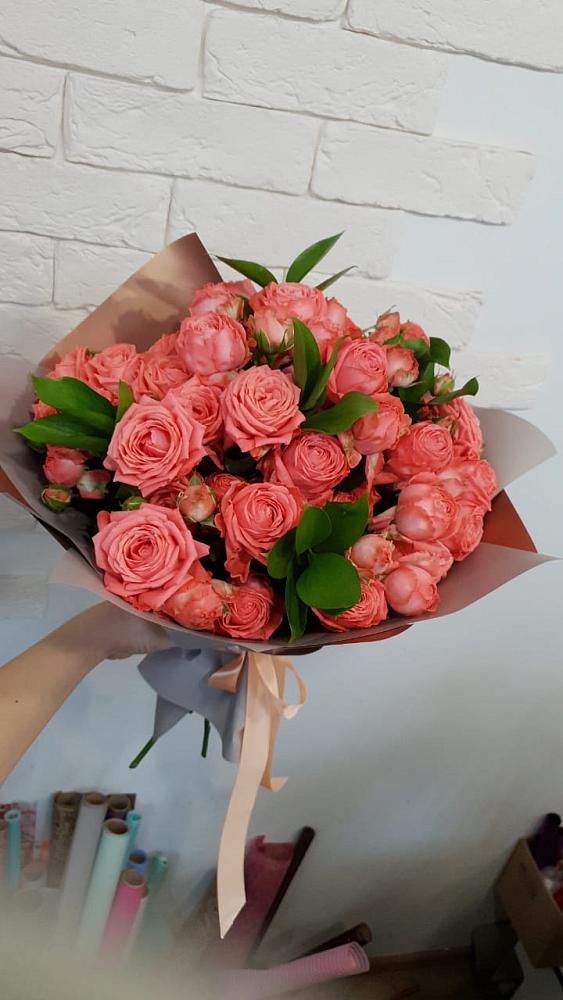 Букет цветов из: Розы в Большой Ижоре