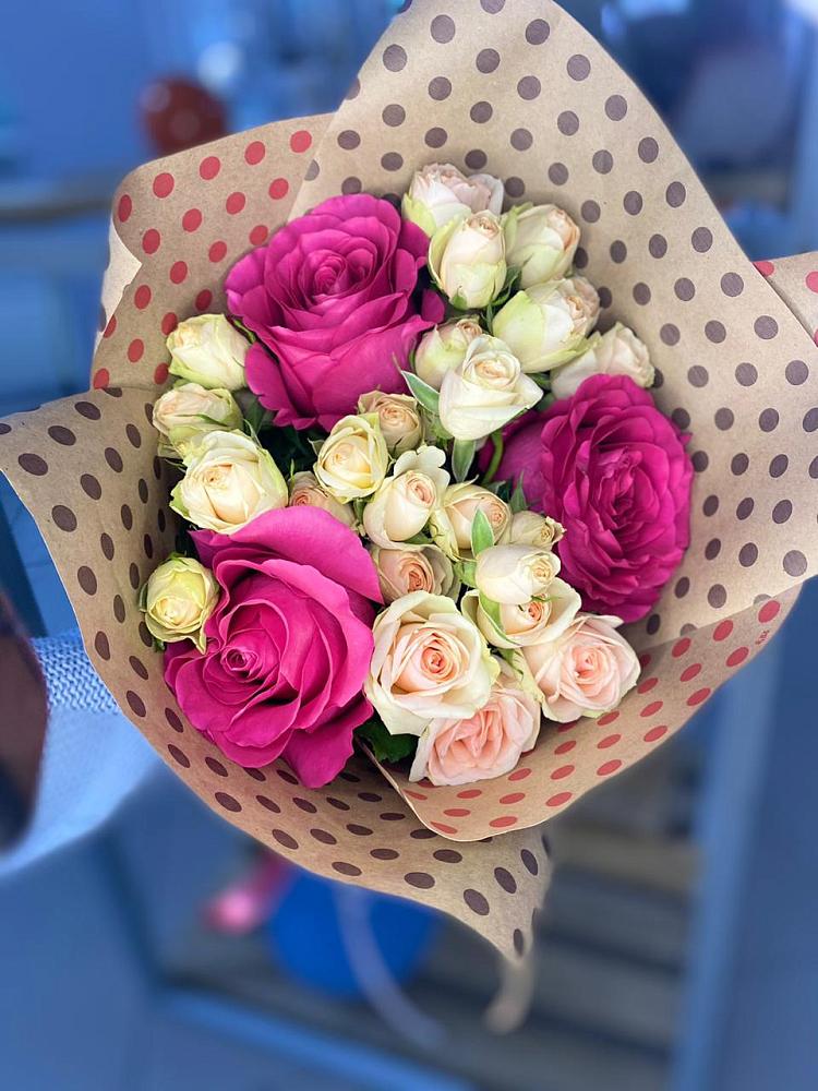 Букет цветов из: Розы в Большой Ижоре