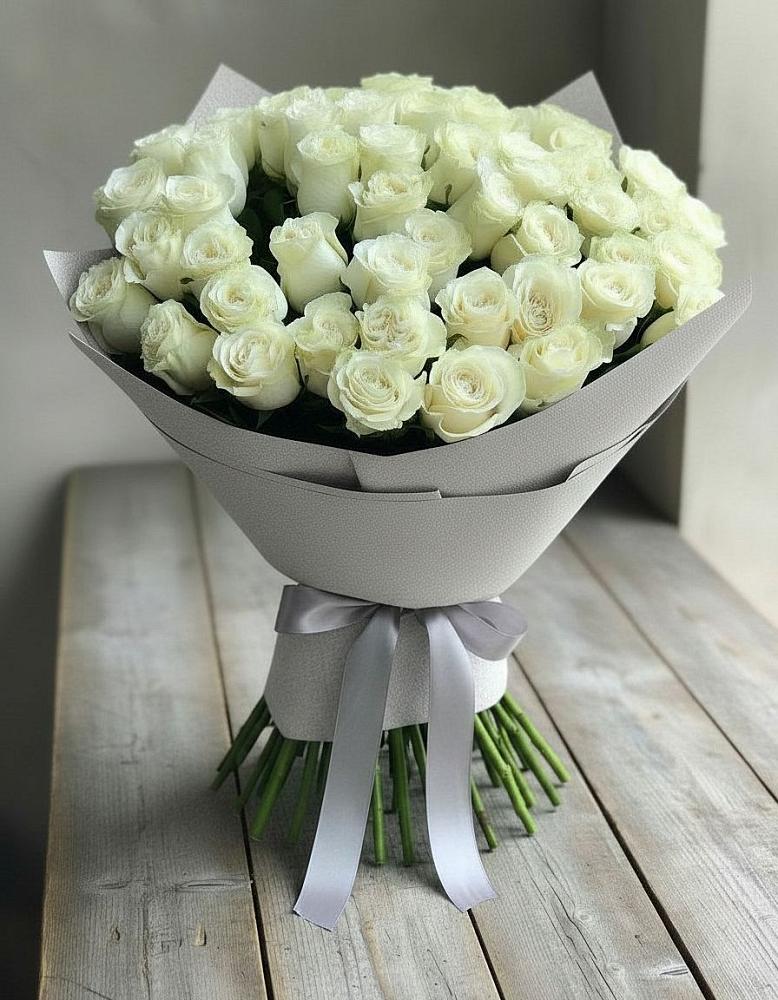 Букет 35 Белых роз в Большой Ижоре