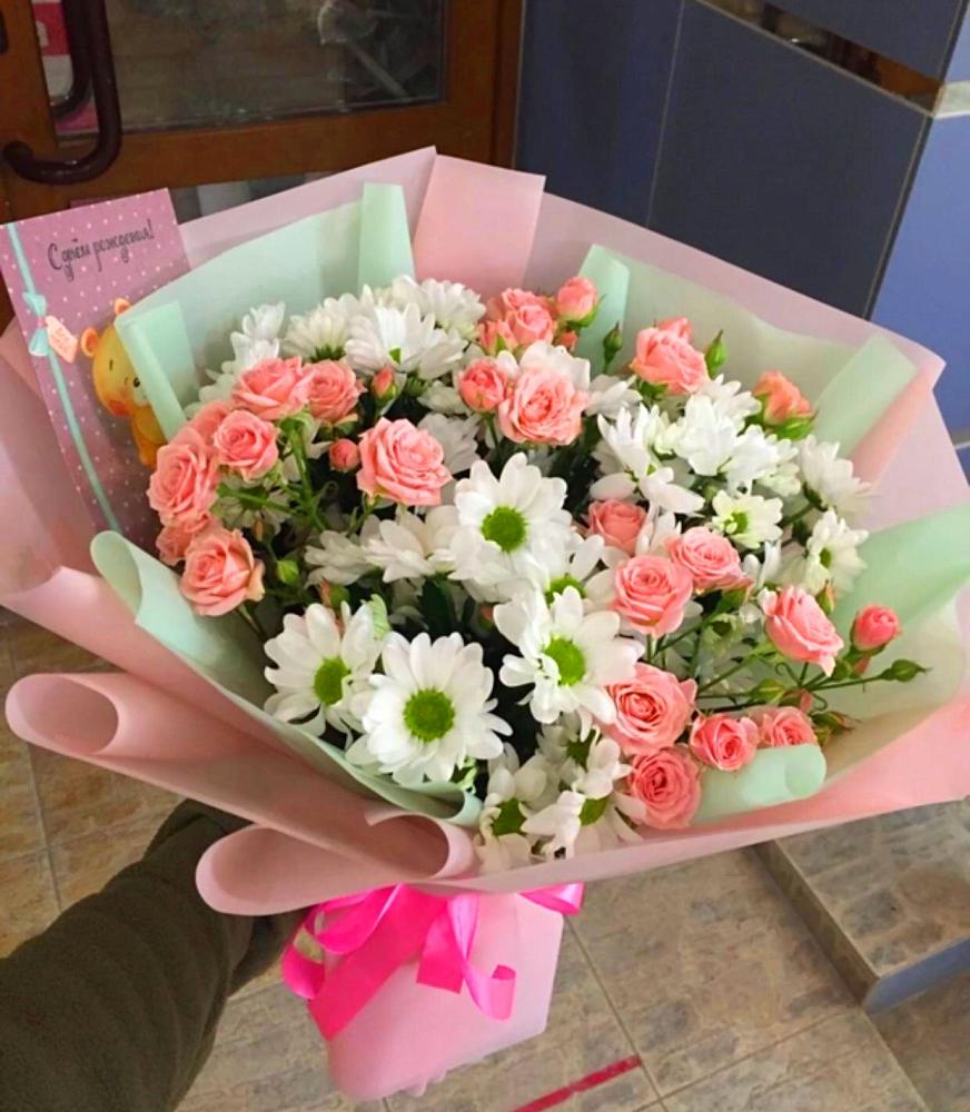 Букет цветов из: Розы и Хризантемы в Большой Ижоре