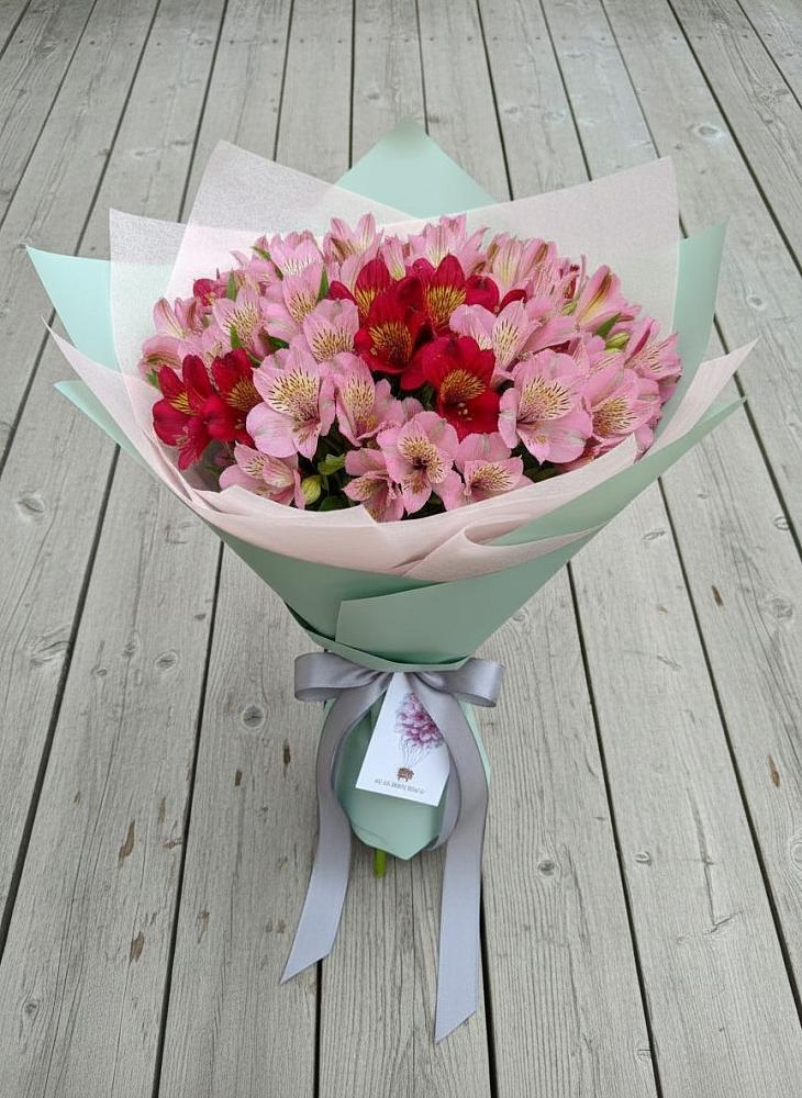 Букет цветов из: Альстромерии в Большой Ижоре