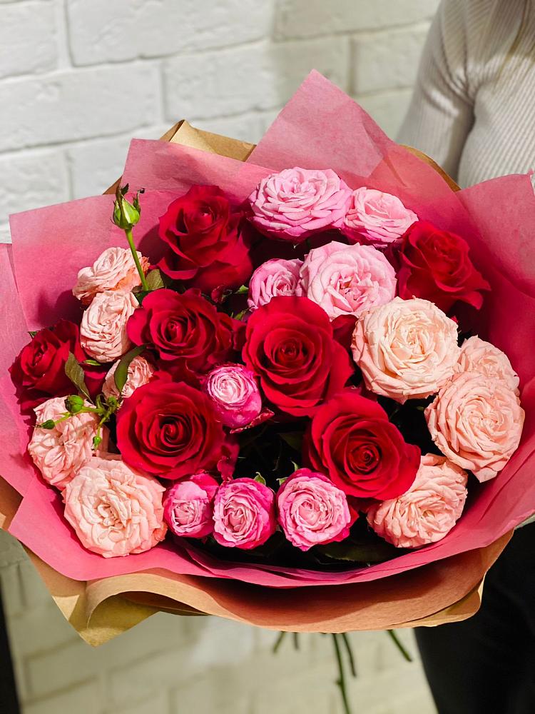 Букет цветов из: Розы в Большой Ижоре