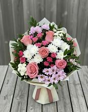 Букет цветов из:  Альстромерии, Гвоздики, Розы и Хризантемы в Большой Ижоре