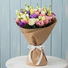 Букет цветов из:  Лизиантусы в Большой Ижоре