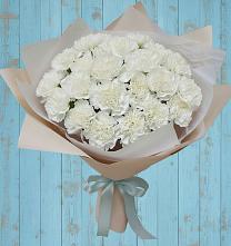 Букет цветов из:  Гвоздики в Большой Ижоре