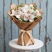 Букет цветов из:  Орхидеи и Розы в Большой Ижоре