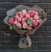 Букет цветов из:  Розы #REPLACE_PRED# Большой Ижоре