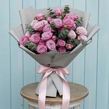 Букет цветов из:  Розы в Большой Ижоре